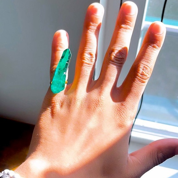 Apatite crystal ring - Picture 1 of 2